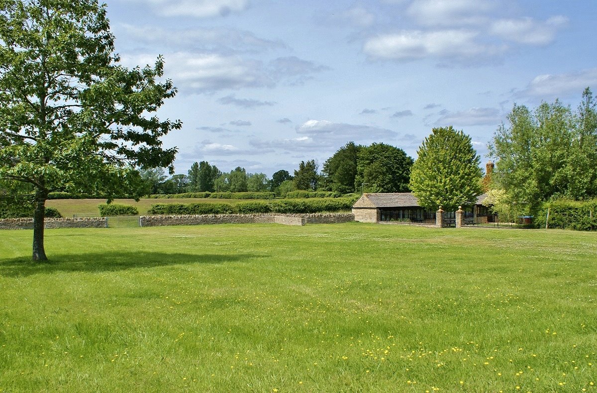 68.5  Land, Lew, Bampton, OX18 - Available, Image 28