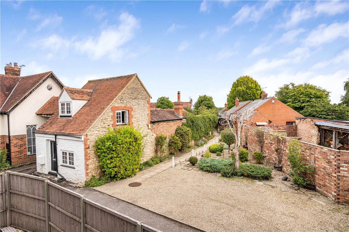 3 bedroom House, Godstow Road, Wolvercote, OX2 - Available, Image 14