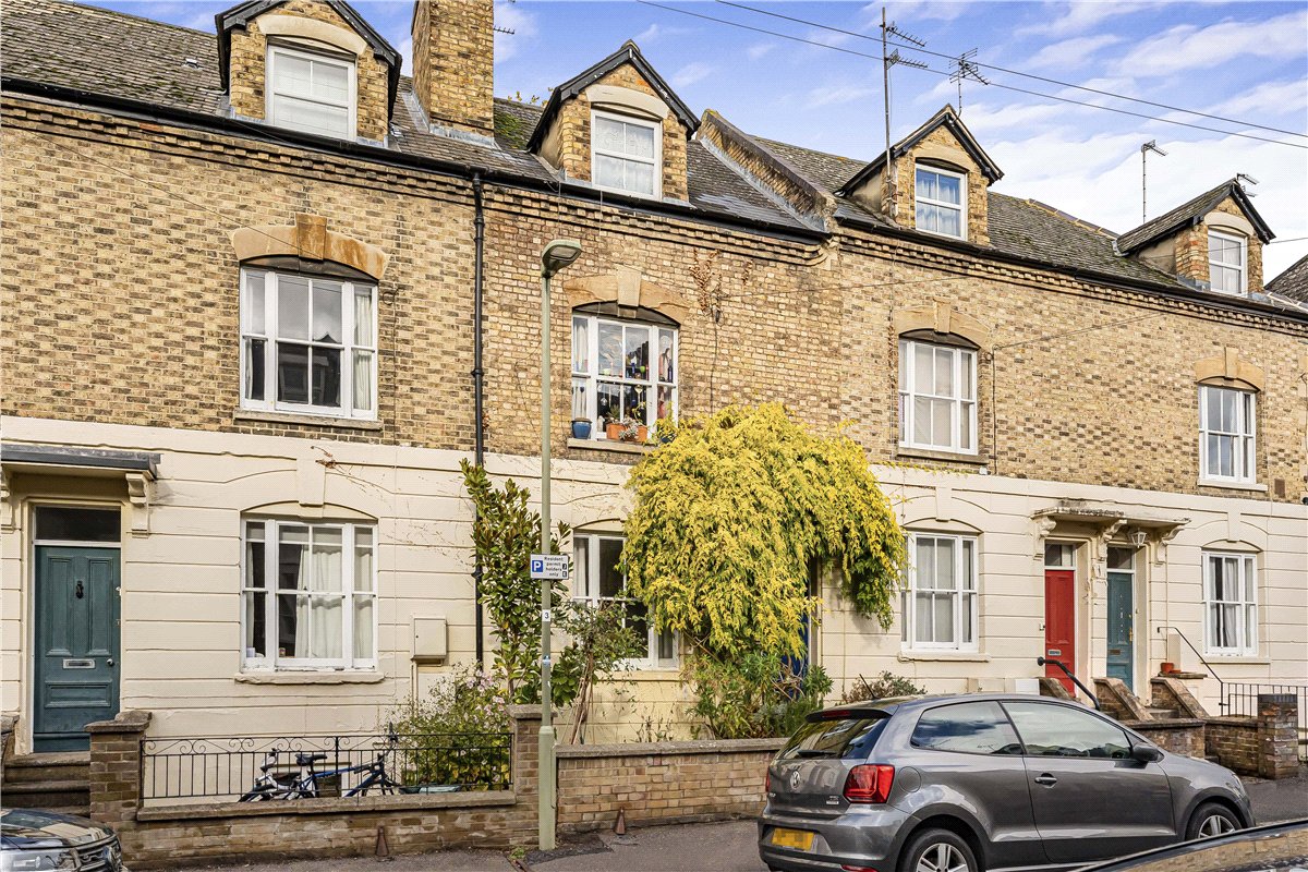 1 bedroom Flat, Walton Crescent, Oxford, OX1 - Available