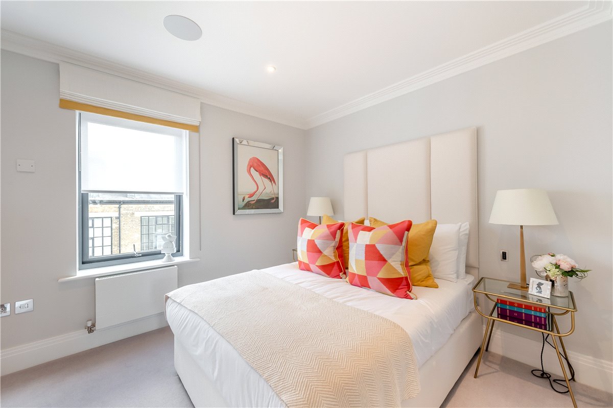 3 bedroom House, Rainville Road, London, W6 - Available, Image 2