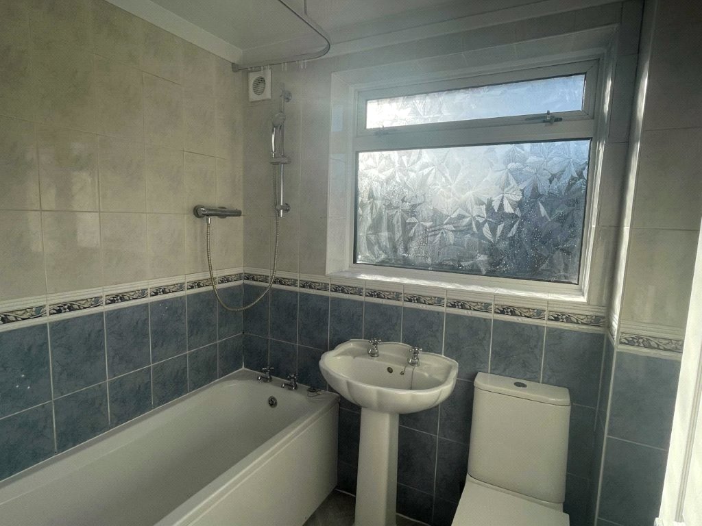 3 bedroom House, Penfold Way, Morton, DE55 - Available, Image 8