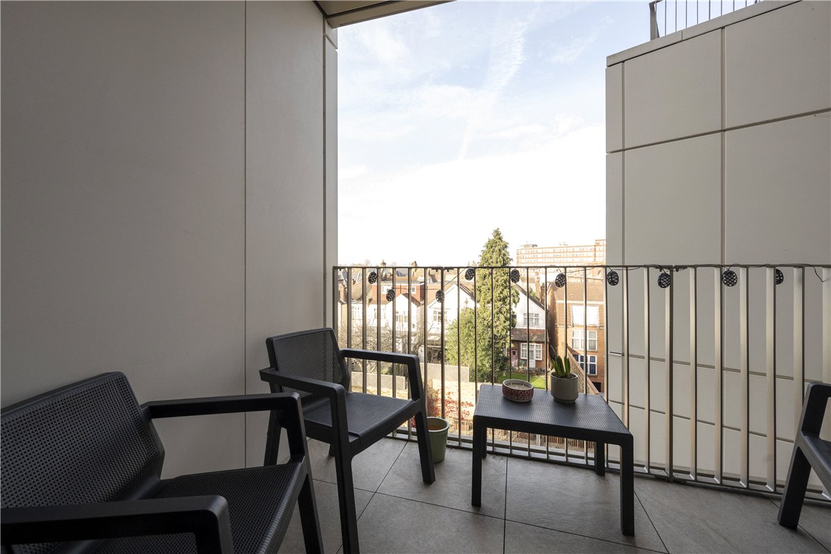 1 bedroom Flat, Tramyard Apartments, Balham, SW17 - Sold, Image 2