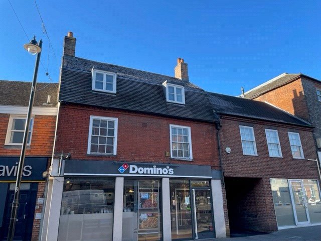 1 bedroom Flat, The Broadway, Newbury, RG14 - 