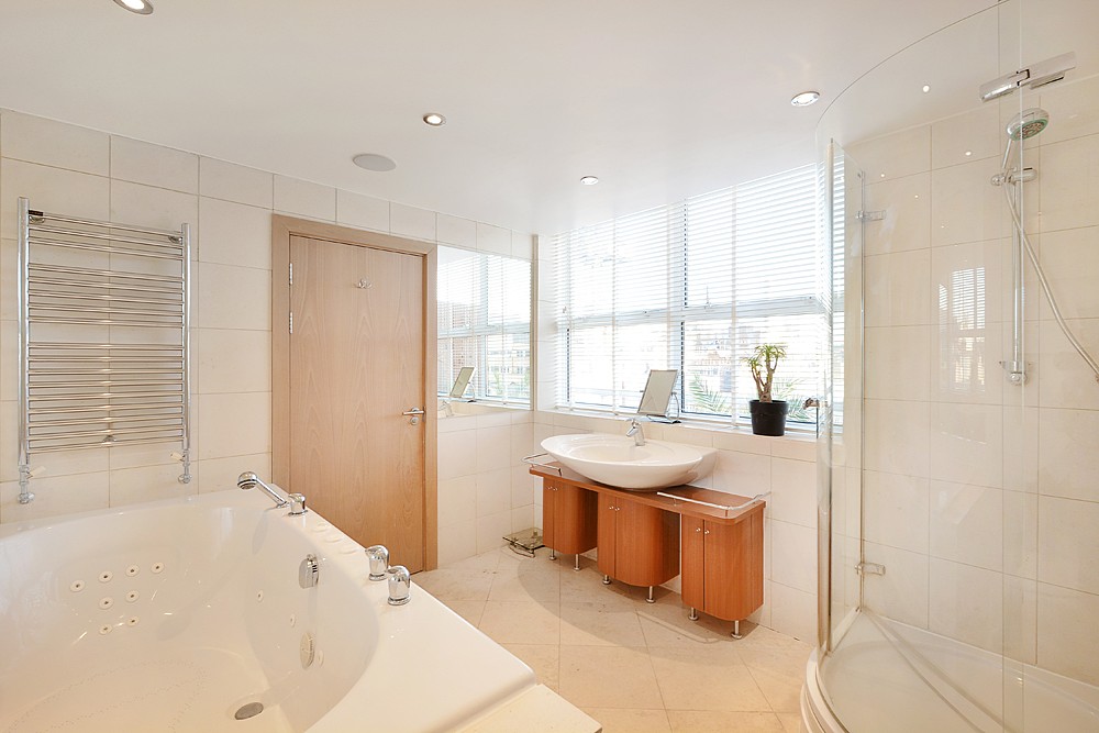 2 bedroom Flat, James Street, Marylebone, W1U - Let Agreed, Image 4