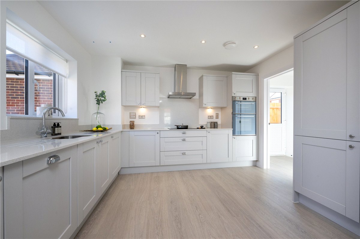 4 bedroom House, Princess Gardens, Bishops Green, RG20 - Available, Image 1