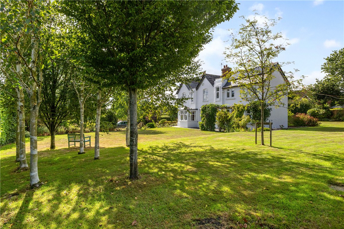 4 bedroom House, Oak Lane, Easterton, SN10 - Available, Image 18