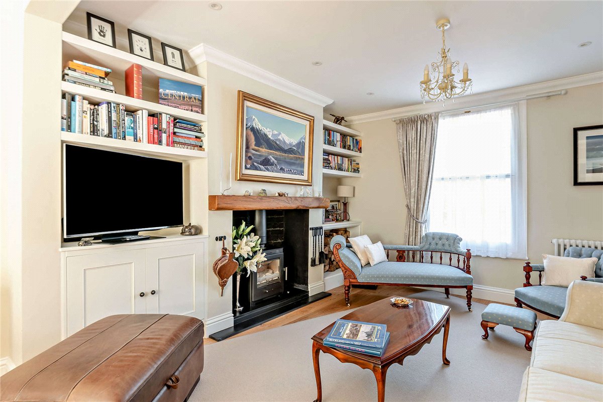 3 bedroom House, Shaw Road, Newbury, RG14 - Sold STC, Image 4