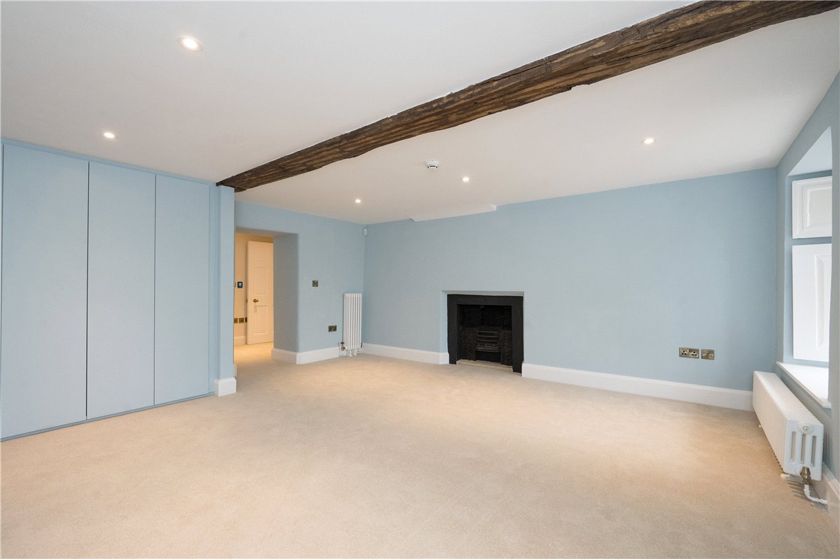 3 bedroom Flat, Ledston Hall, Back Newton Lane, WF10 - , Image 17