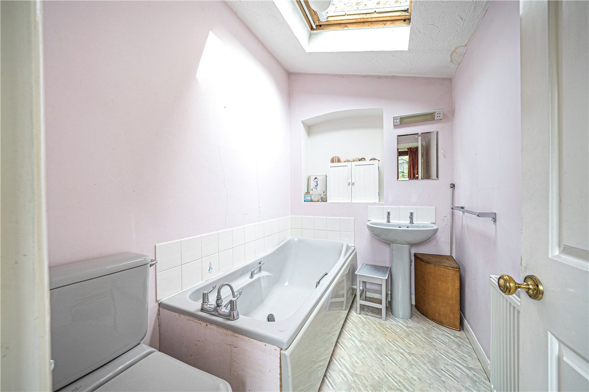 2 bedroom House, Hyde Close, Winchester, SO23 - Sold, Image 6