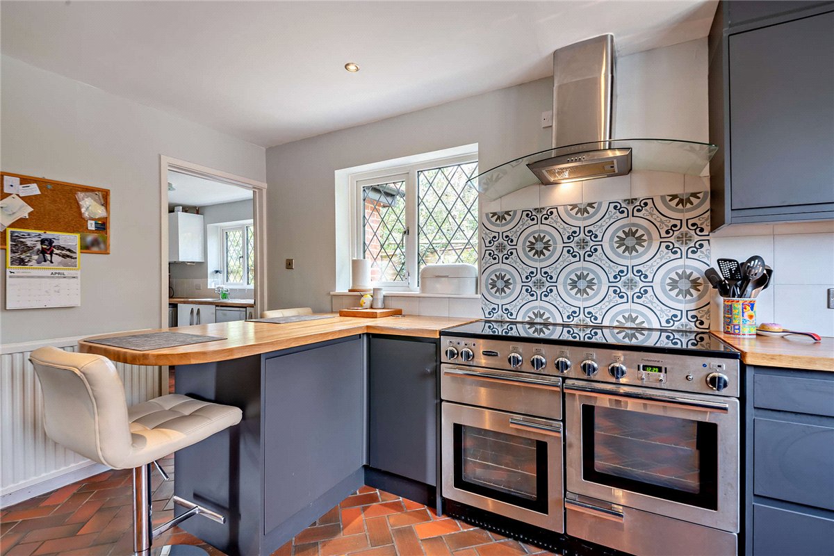 4 bedroom House, Oxford Road, Donnington, RG14 - Sold STC, Image 5