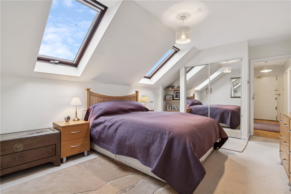 2 bedroom Flat, Roma Court, St. James's Drive, SW12 - Sold STC, Image 8