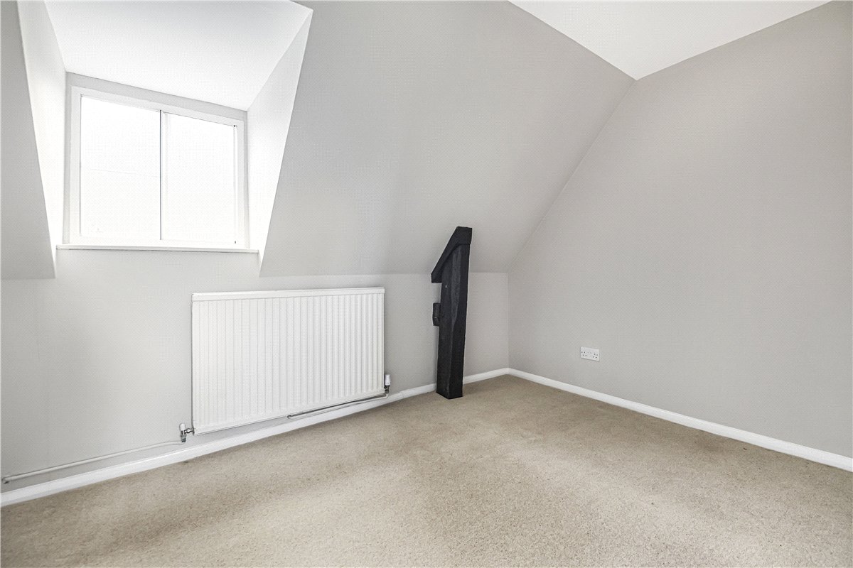 7 bedroom House, Breakspear Road South, Ickenham, UB10 - Available, Image 22