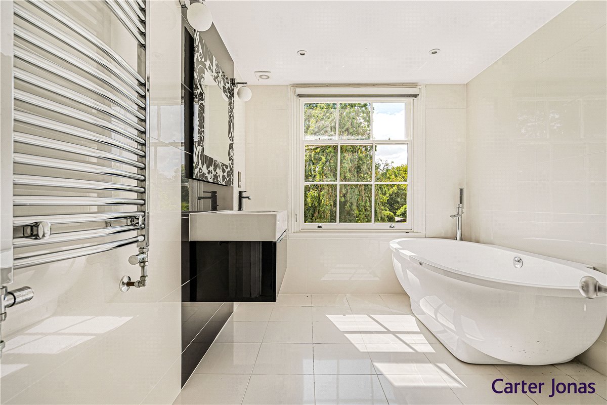 6 bedroom House, Thicket Road, Houghton, PE28 - Available, Image 17