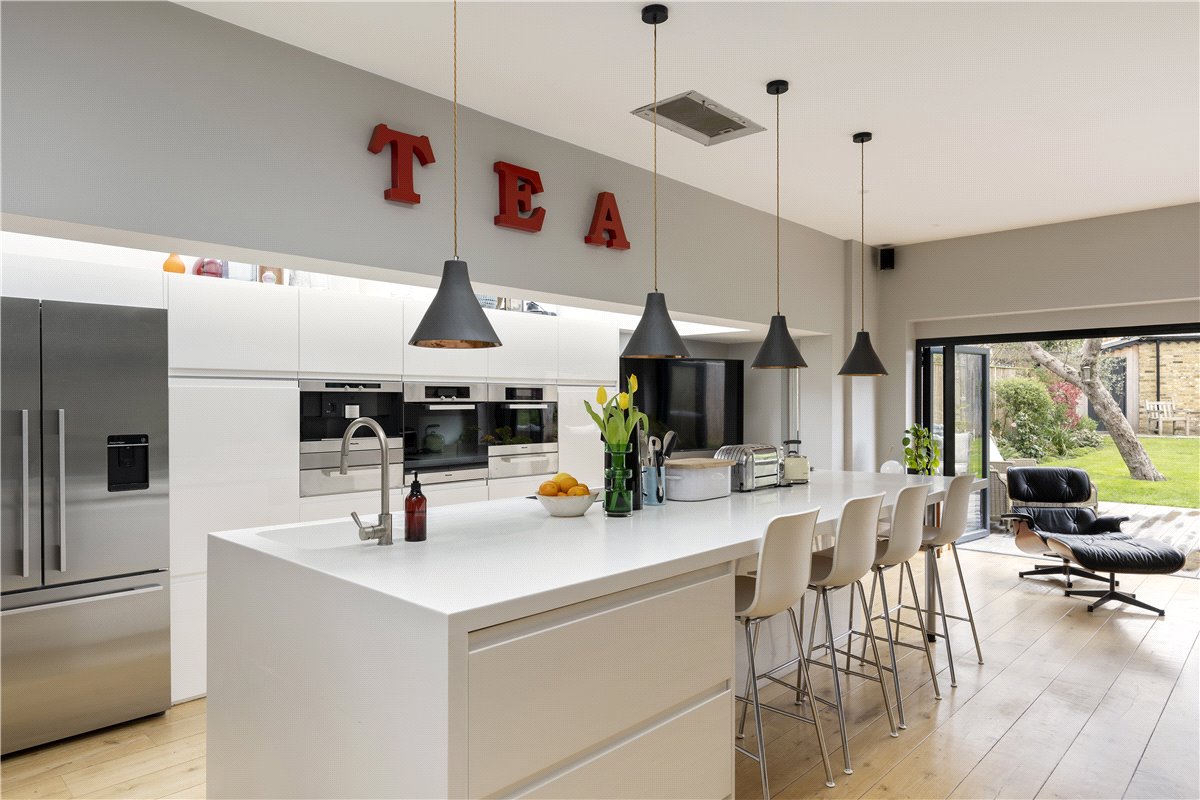 3 bedroom House, St. James's Drive, London, SW17 - Sold, Image 23