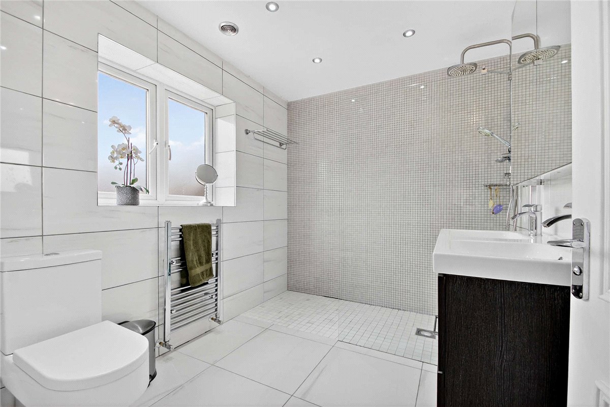 5 bedroom House, Maple Gardens, Bardsey, LS17 - Available, Image 14