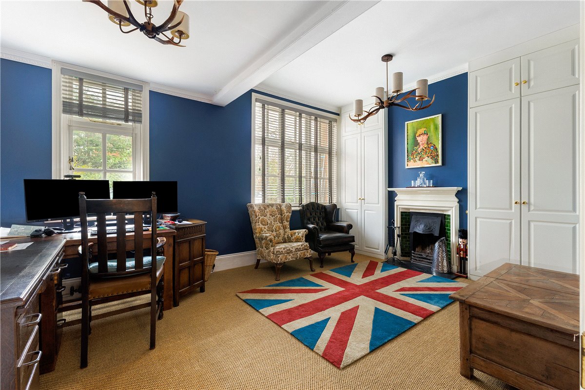 5 bedroom House, Bath Road, Marlborough, SN8 - Available, Image 12