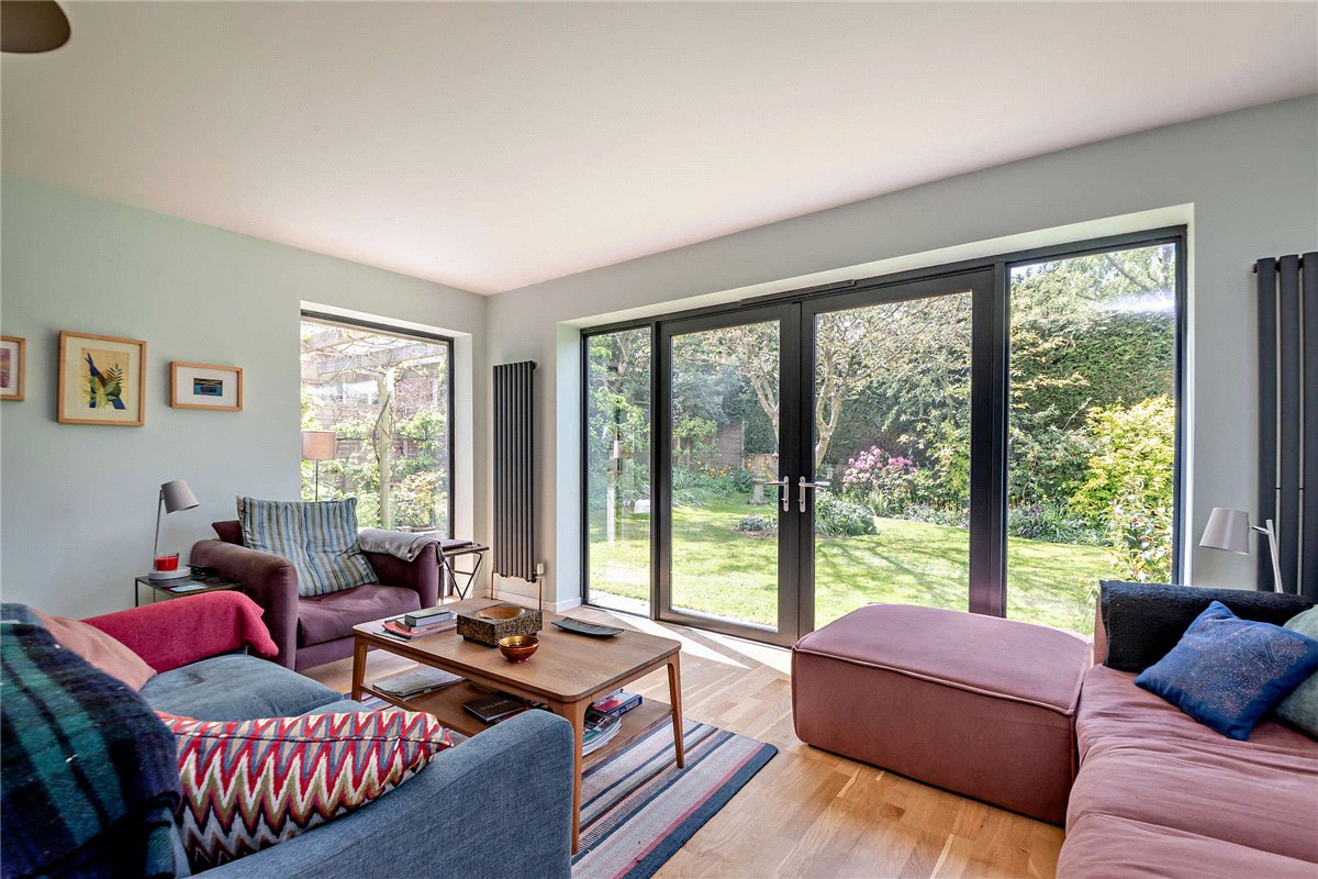 5 bedroom House, Gore End, Newbury, RG20 - Available, Image 9
