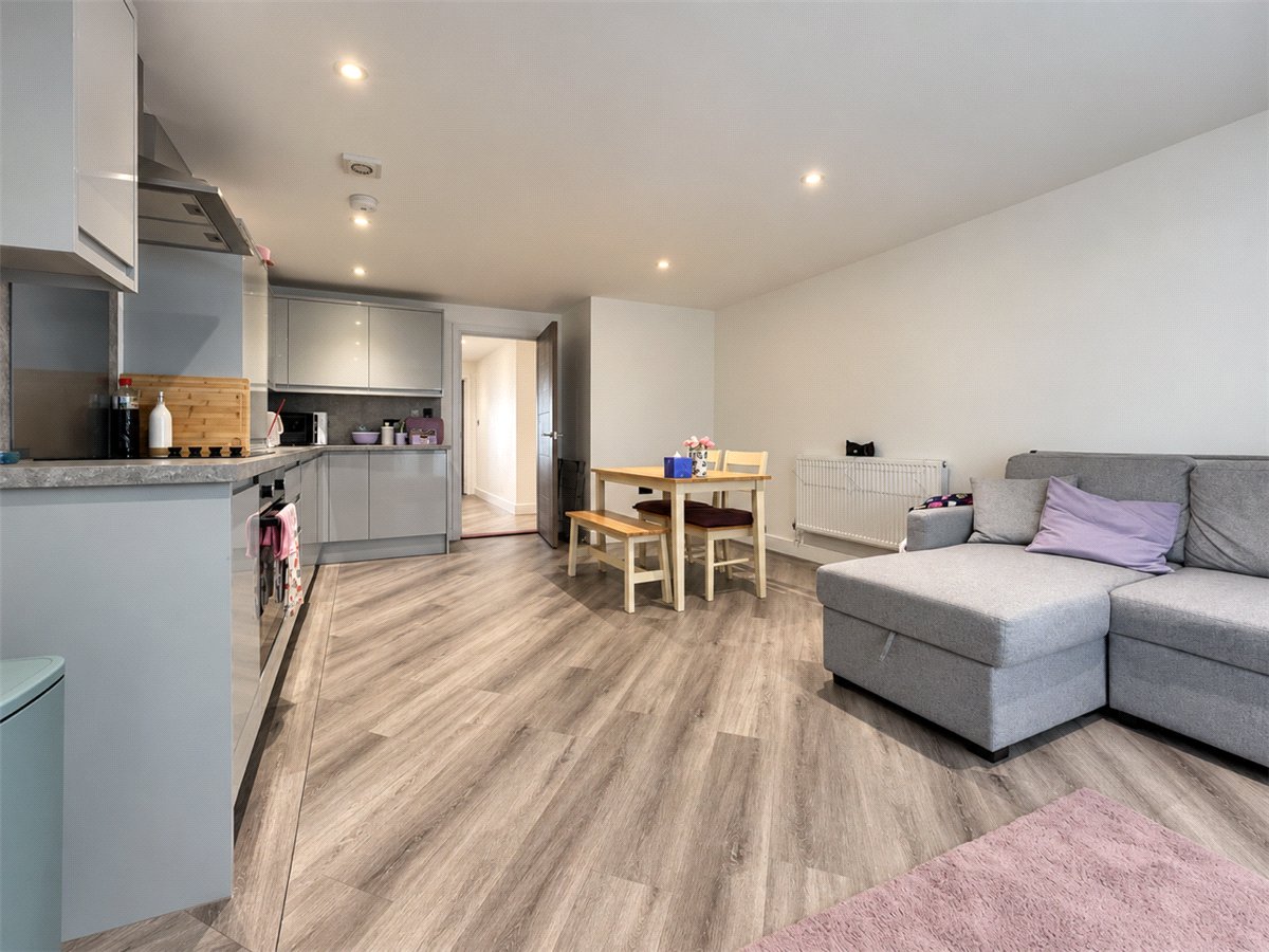 1 bedroom Flat, New Lane, Havant, PO9 - , Image 3