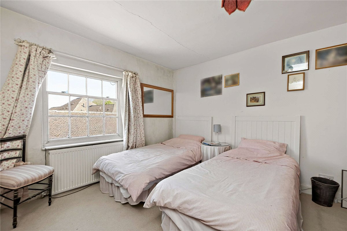 5 bedroom House, Sheepdrove Hill, Lambourn, RG17 - Available, Image 17