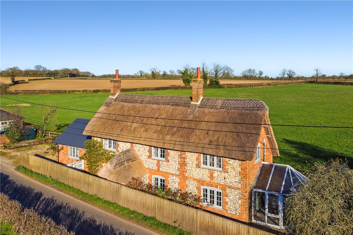 4 bedroom House, Clanville, Andover, SP11 - Available