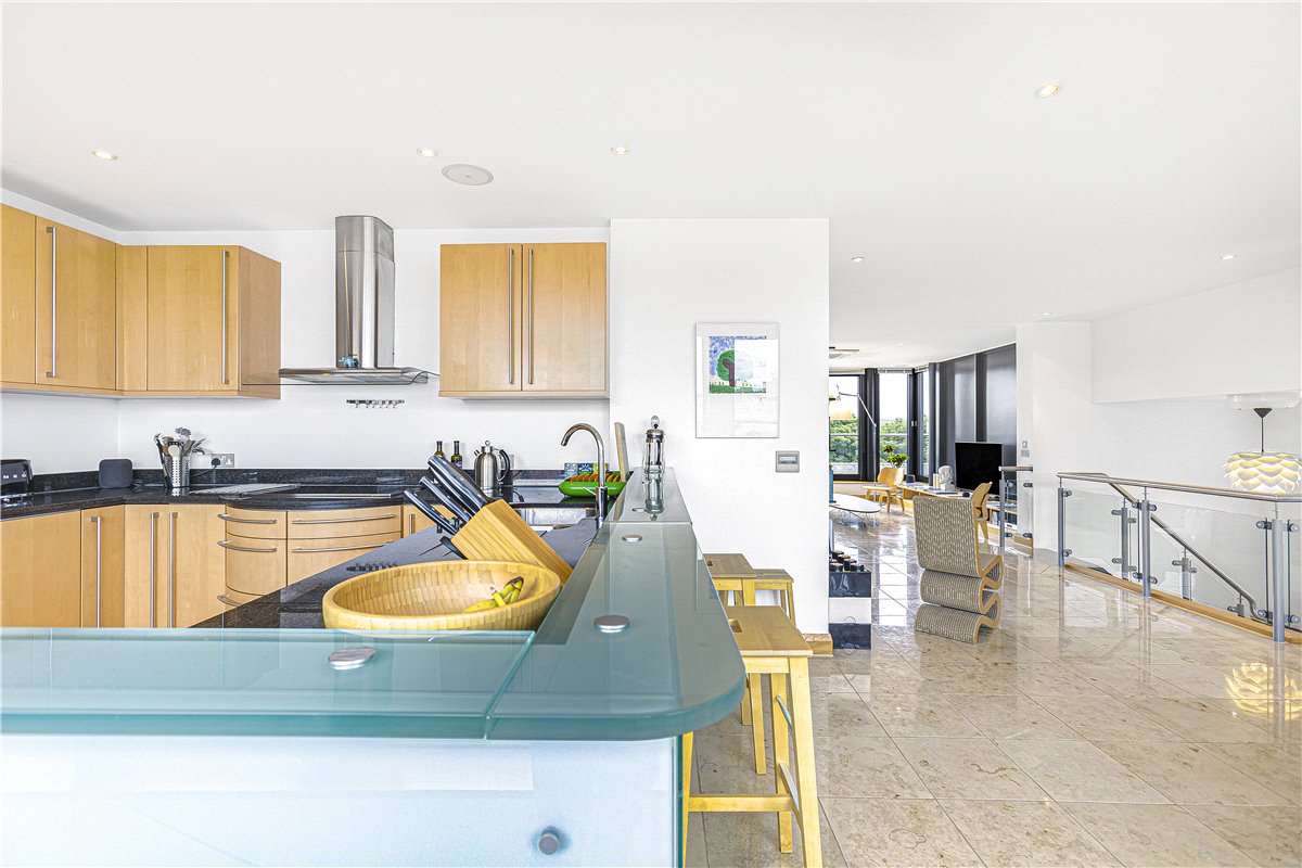 4 bedroom Flat, St. Thomas Street, Oxford, OX1 - Sold, Image 1