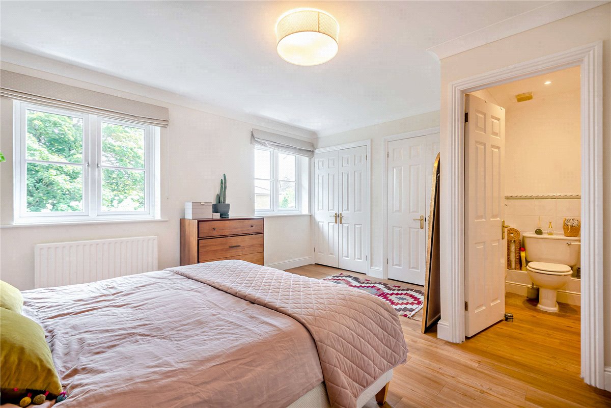 3 bedroom House, Cornes Close, Winchester, SO22 - Sold, Image 5