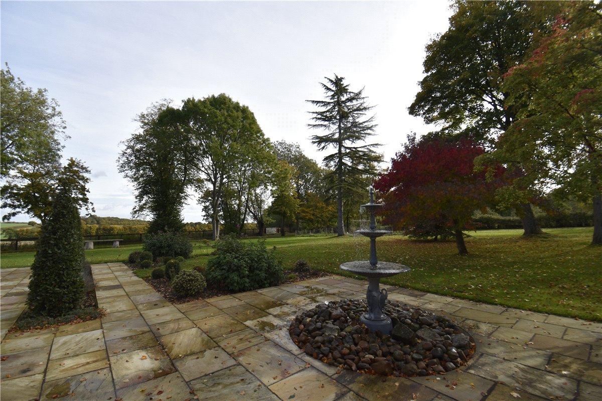 6 bedroom House, Newmarket Road, Kirtling, CB8 - , Image 1