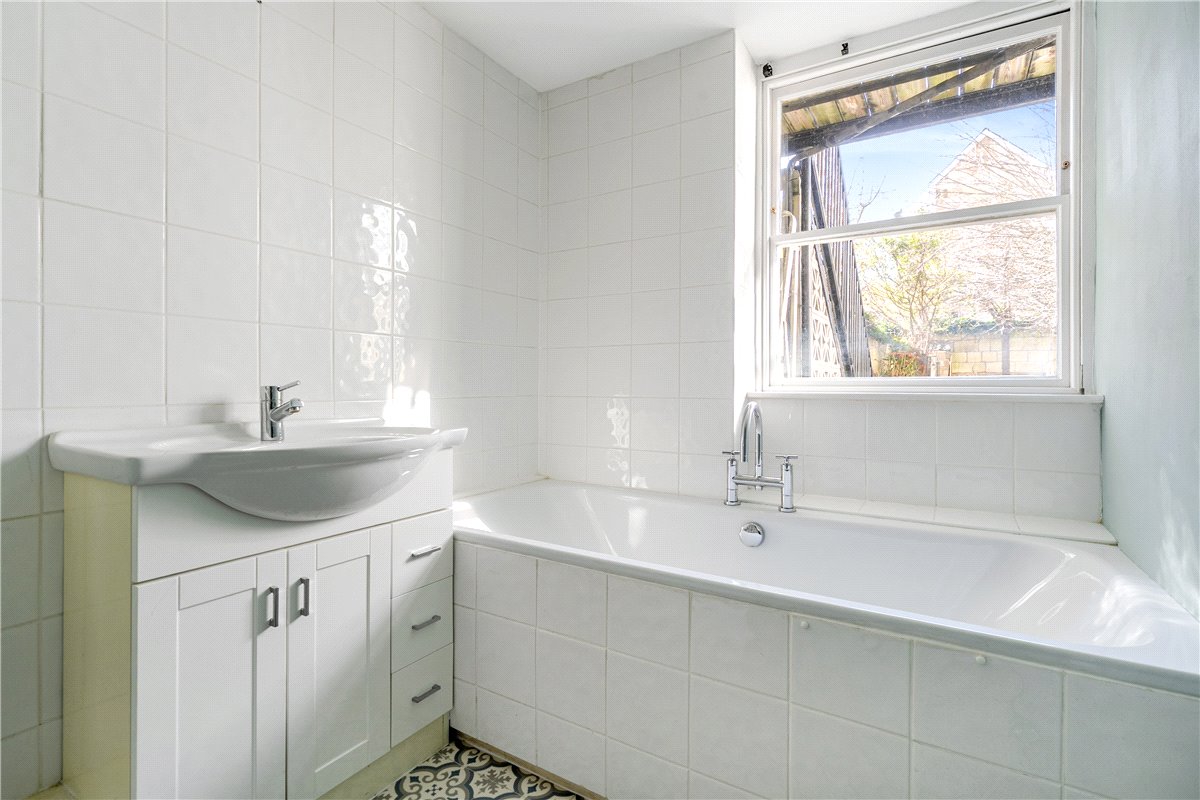 2 bedroom Maisonette, New King Street, Bath, BA1 - Sold, Image 8