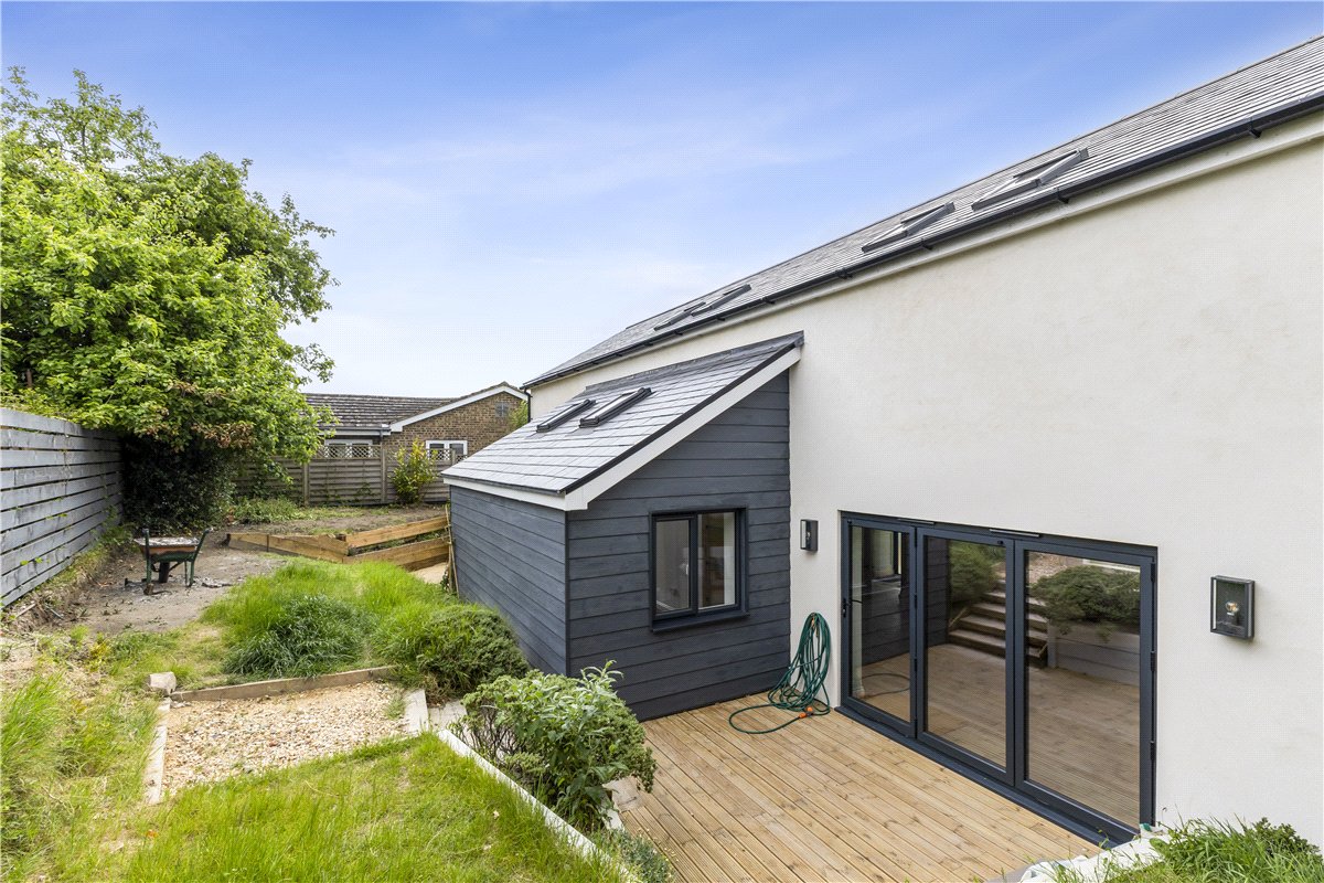 4 bedroom House, High Street, Burbage, SN8 - Available, Image 15