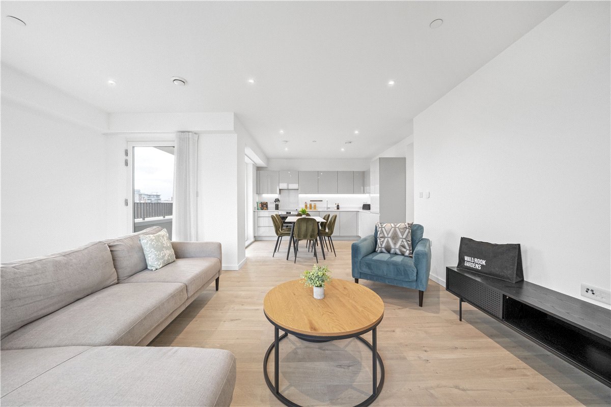 3 bedroom Flat, Heartwell Avenue, London, E16 - , Image 4
