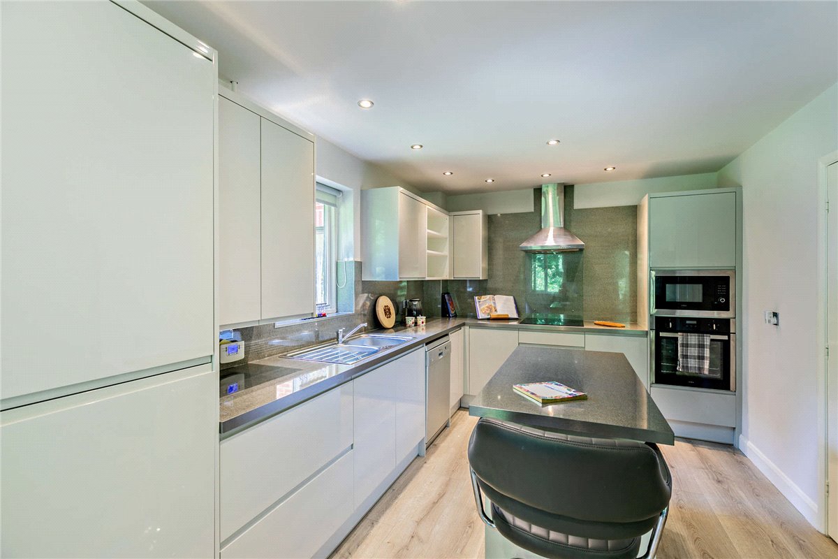 3 bedroom Flat, Kent Road, Harrogate, HG1 - Sold, Image 11