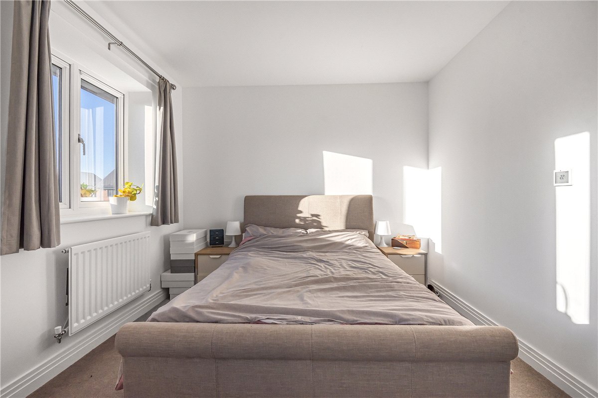 2 bedroom House, Brawn Grove, Glebe Farm, MK17 - , Image 5
