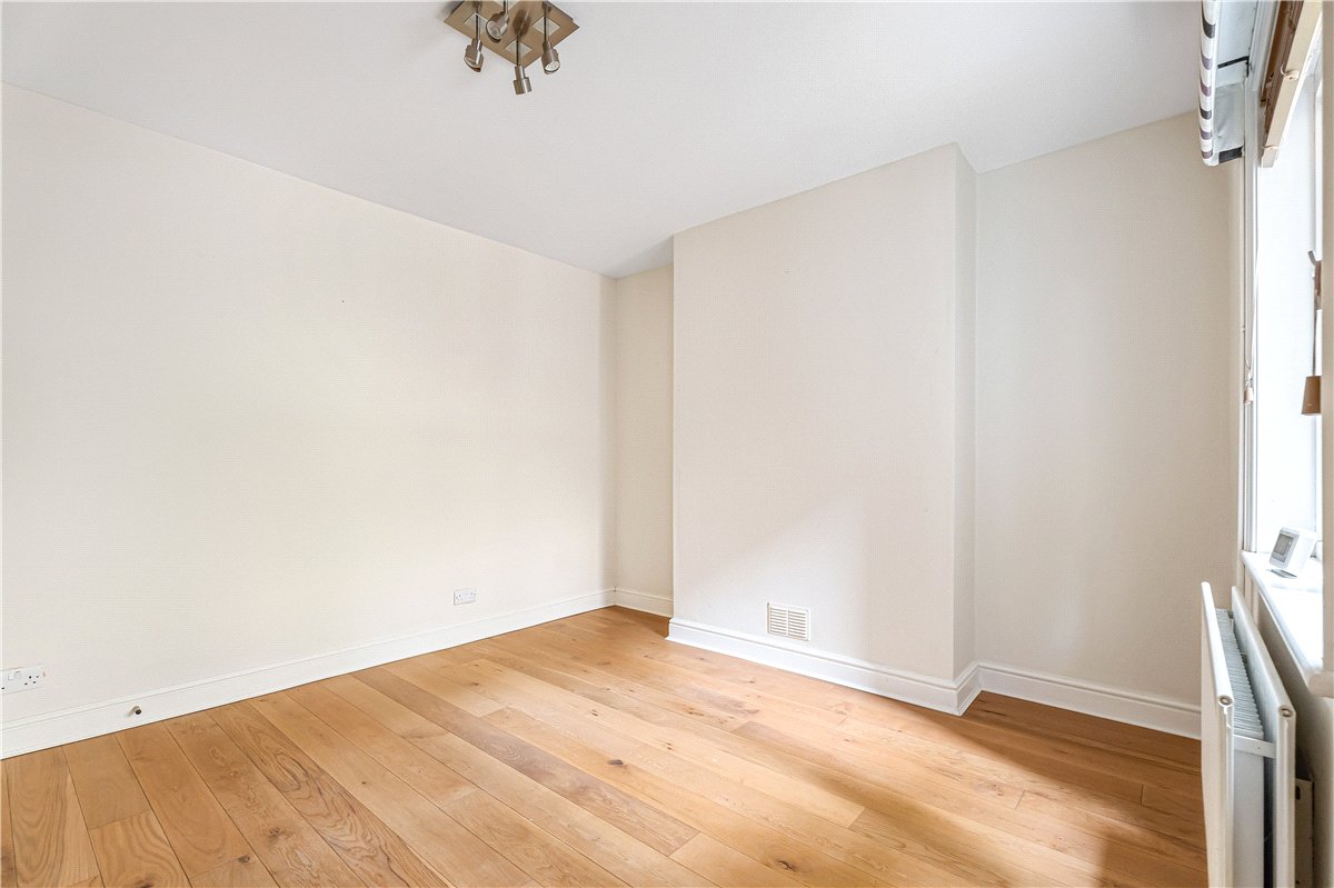 2 bedroom Flat, Walton Crescent, Oxford, OX1 - Let Agreed, Image 14