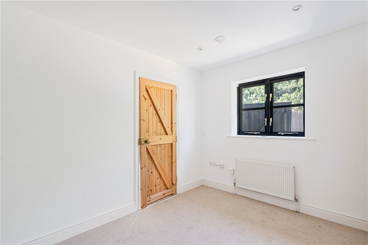 7 bedroom House, Nash Lee Lane, Wendover, HP22 - Available, Image 20