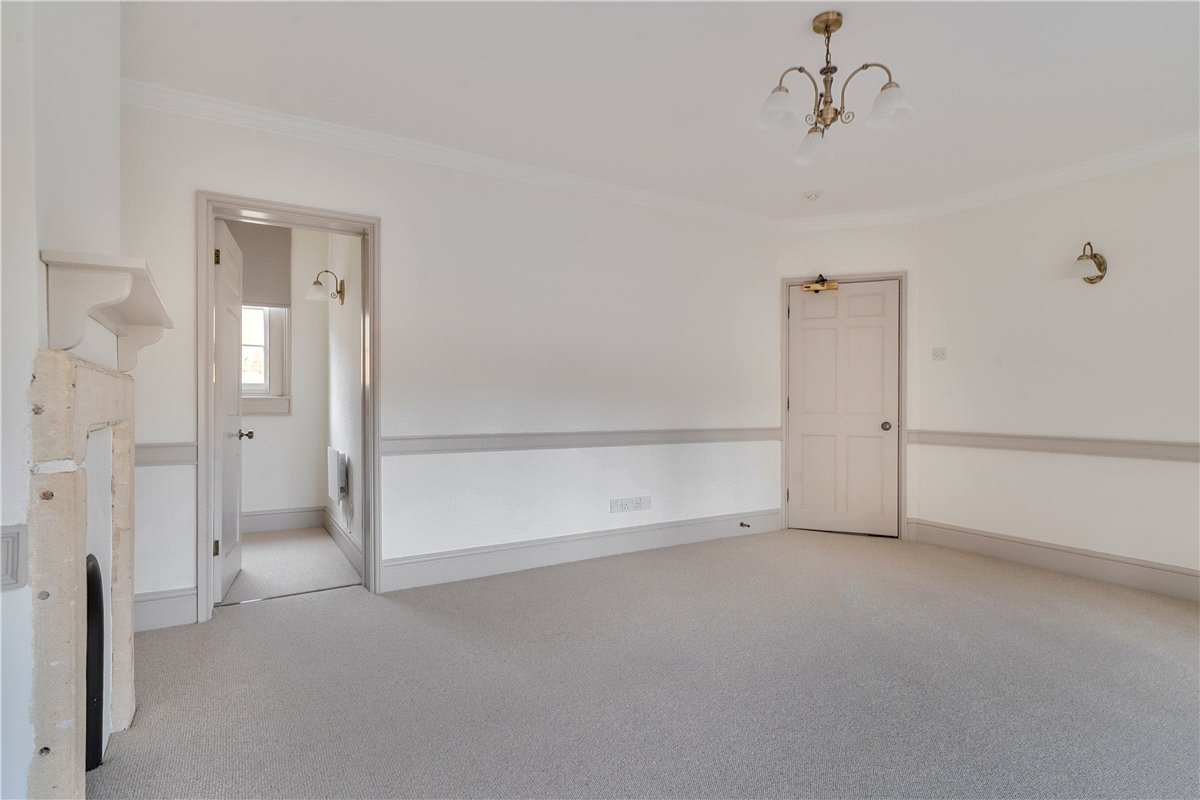 1 bedroom Flat, Beauford Square, Bath, BA1 - Available, Image 3
