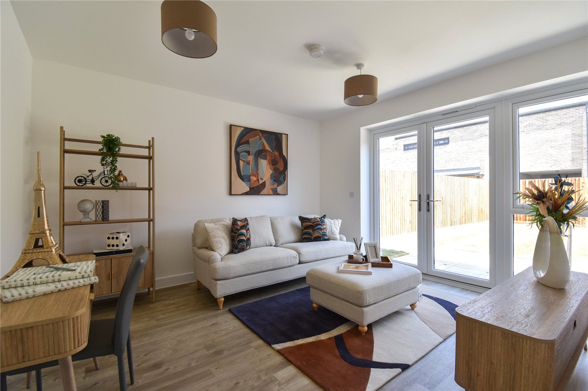 4 bedroom House, Saffron Way, Cherry Hinton, CB1 - Available, Image 3
