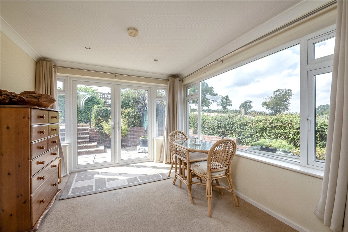 3 bedroom House, Roberts Road, Barton Stacey, SO21 - Available, Image 6