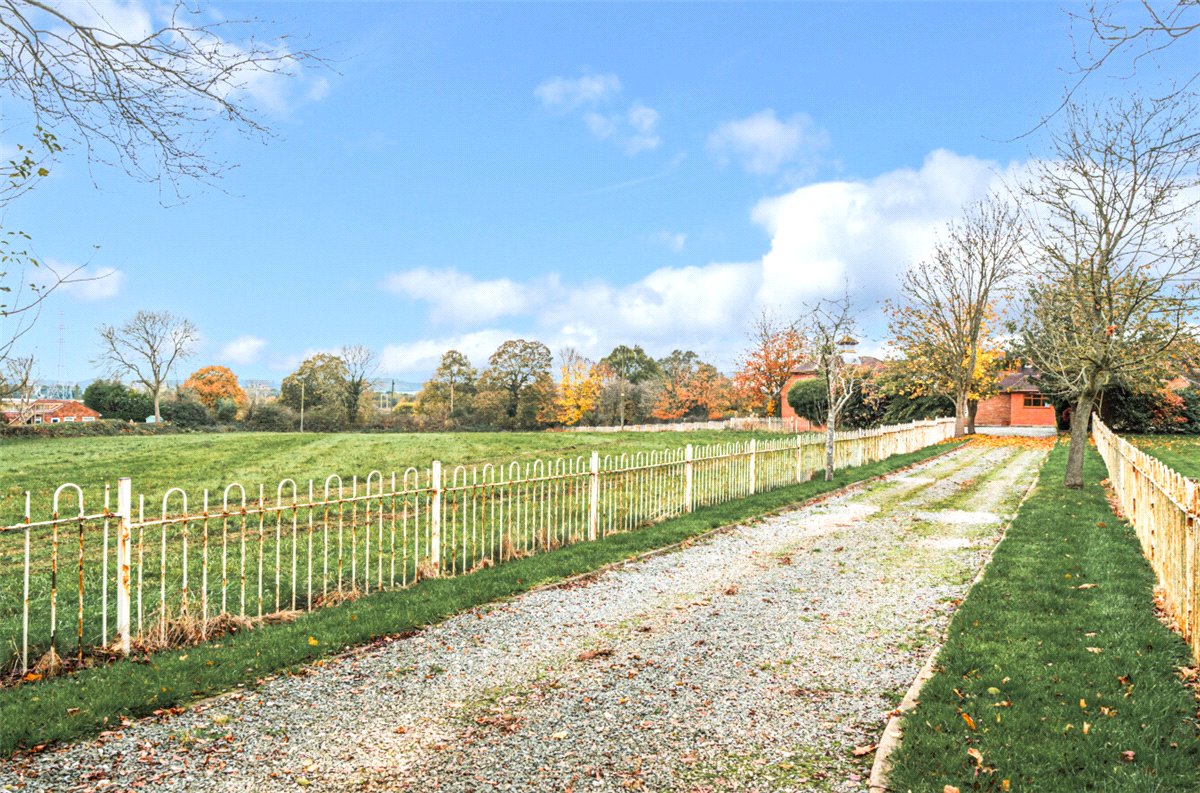 5 bedroom House, Tolldish Lane, Great Haywood, ST18 - , Image 10