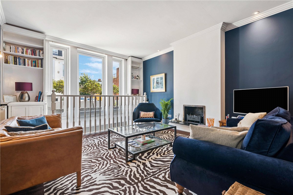 2 bedroom Maisonette, Sidbury Street, London, SW6 - Available