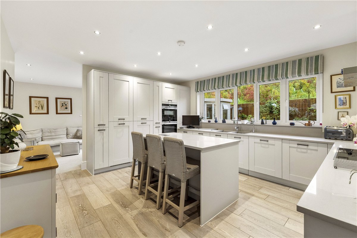4 bedroom House, Robert Usher Drive, Marlborough, SN8 - Available, Image 1