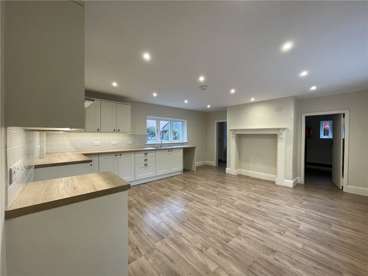 4 bedroom House, Sutton on Derwent, York, YO41 - Available, Image 13