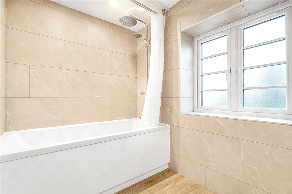 4 bedroom House, Ardley Road, Middleton Stoney, OX25 - Available, Image 11