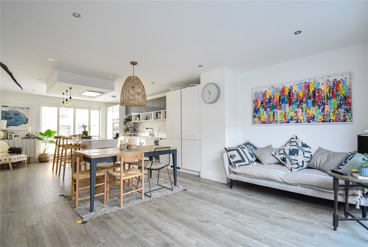 4 bedroom House, Knightly Avenue, Cambridge, CB2 - , Image 16