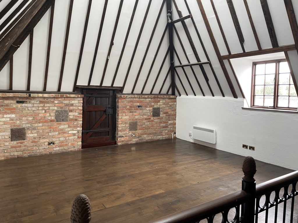 2432 Sq Ft, Eagle Industrial Estate, Witney, OX28 - Available, Image 3