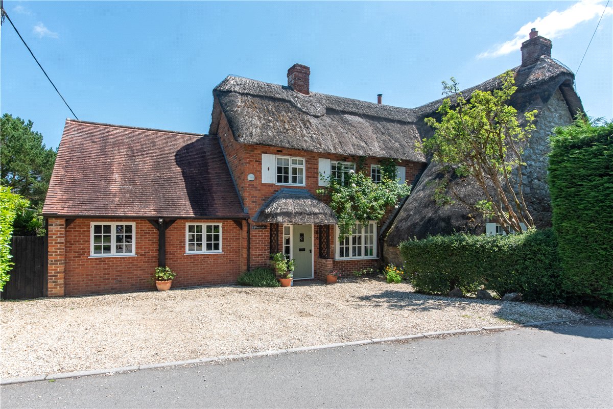 4 bedroom House, Lower Fyfield, Marlborough, SN8 - Available