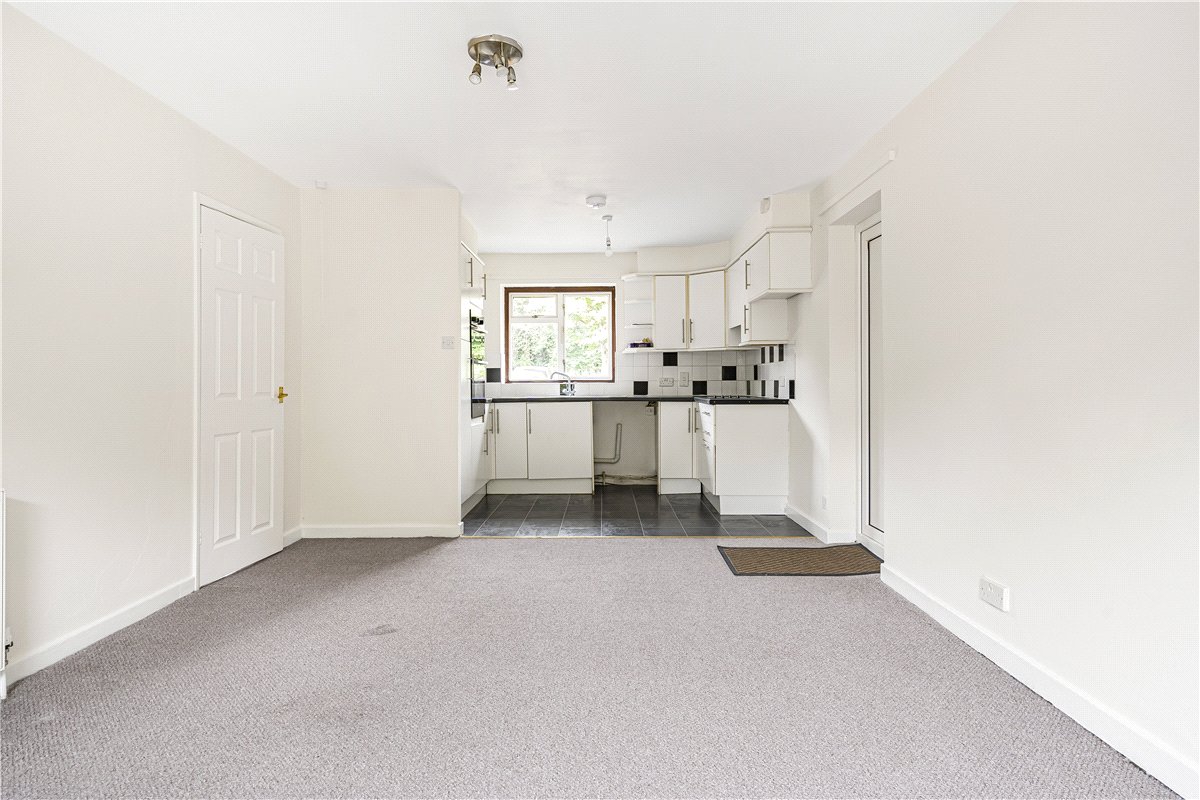 6 bedroom Bungalow, Nash Lee Lane, Wendover, HP22 - Let Agreed, Image 5