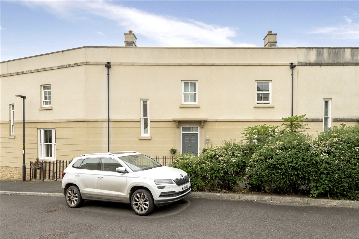 4 bedroom House, Eveleigh Avenue, Bath, BA1 - 