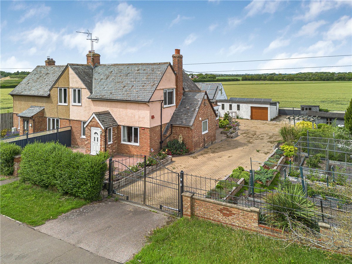 4 bedroom House, Newmarket Road, Teversham, CB1 - Sold STC
