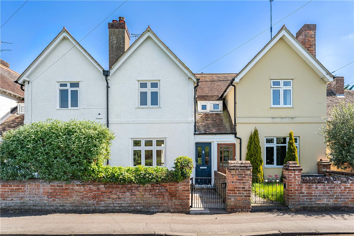 3 bedroom Cottage, Wolvercote Green, Oxford, OX2 - Sold STC
