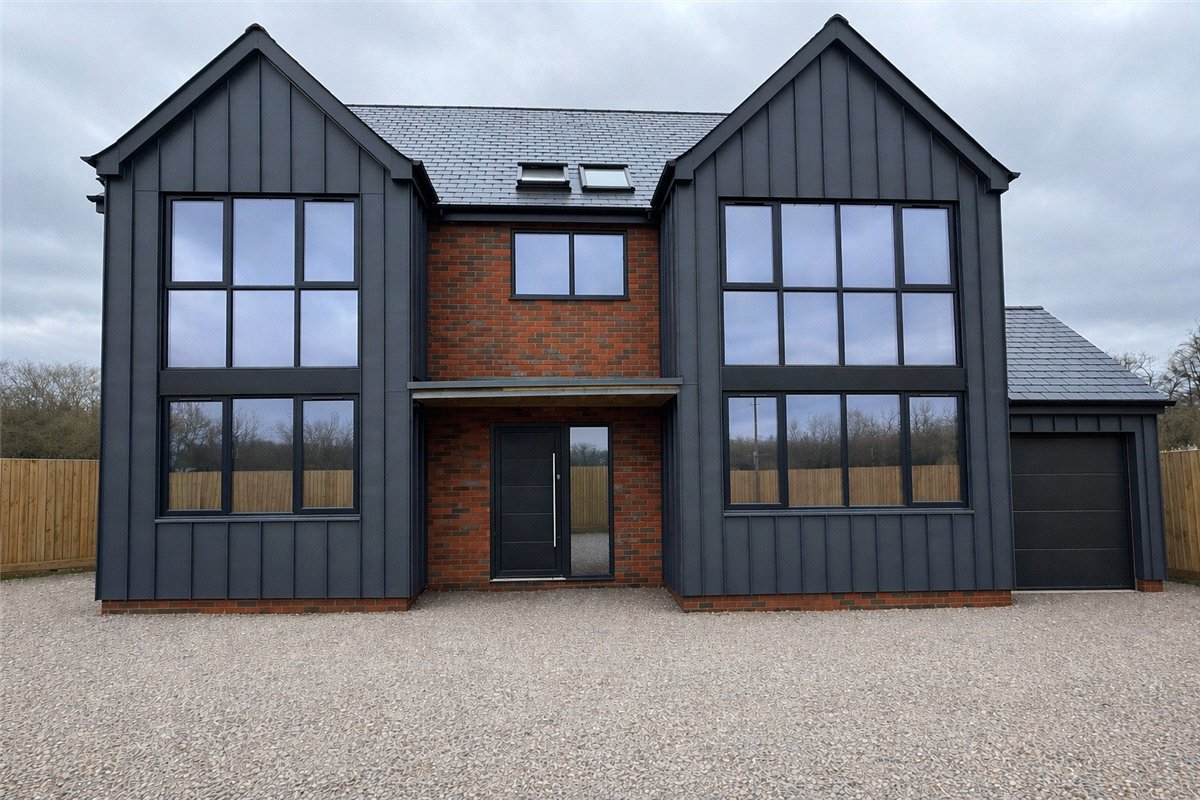 4 bedroom House, Cleridge Place, Bishops Green, RG20 - Available, Image 9